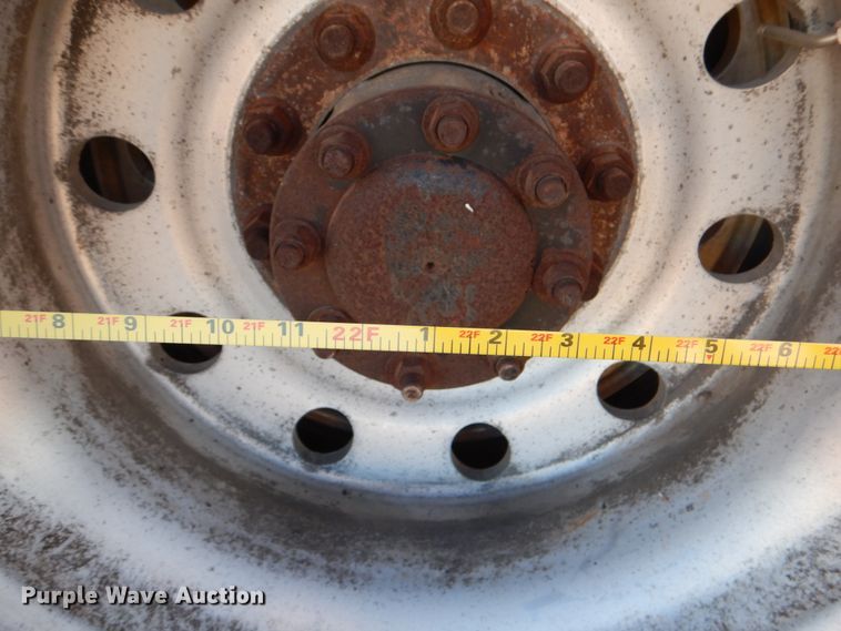 image for item DJ0753 2010 Peterbilt 387  semi truck