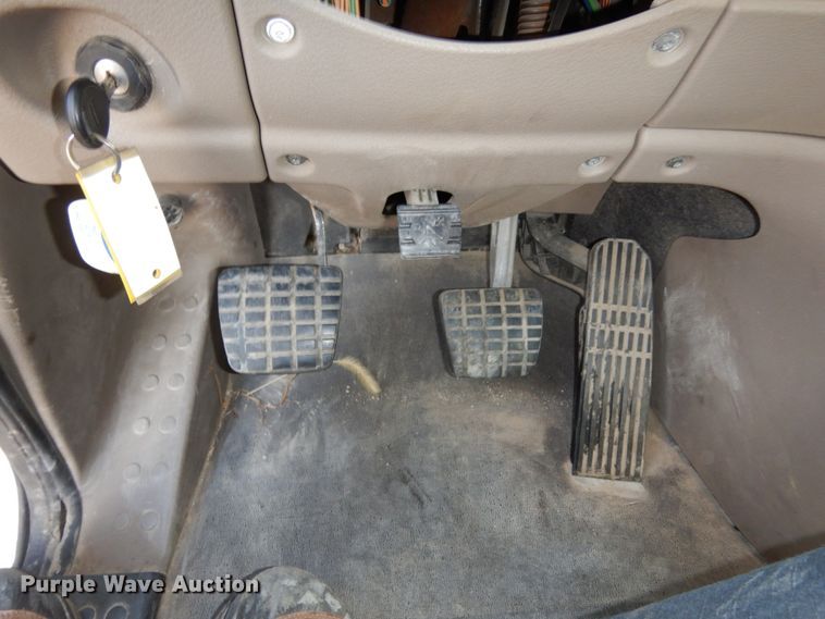 image for item DJ5818 2012 Freightliner Cascadia 125  semi truck