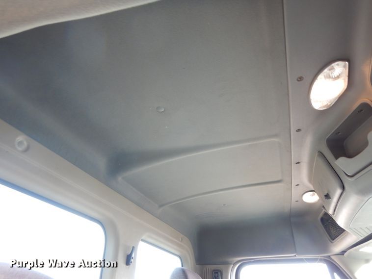 image for item DJ5818 2012 Freightliner Cascadia 125  semi truck