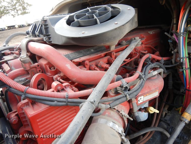 image for item DJ5818 2012 Freightliner Cascadia 125  semi truck