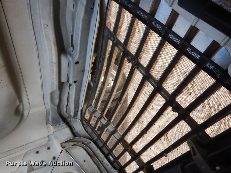 image for item DJ5818 2012 Freightliner Cascadia 125  semi truck