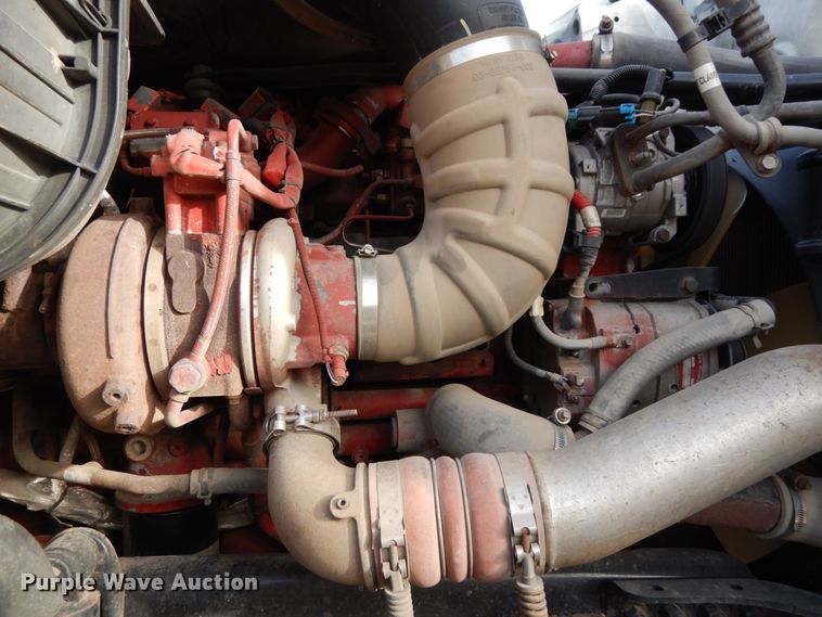 image for item DJ5818 2012 Freightliner Cascadia 125  semi truck