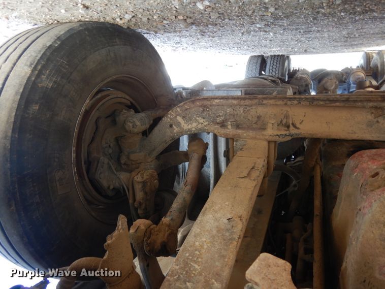 image for item DJ5818 2012 Freightliner Cascadia 125  semi truck