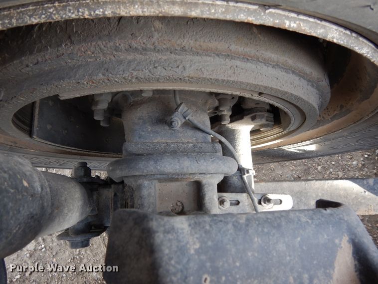 image for item DJ5818 2012 Freightliner Cascadia 125  semi truck