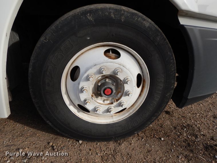 image for item DJ5818 2012 Freightliner Cascadia 125  semi truck