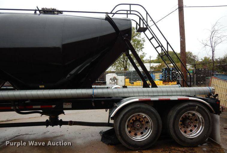 image for item DJ6666 2018 Nexa TP pneumatic dry bulk trailer