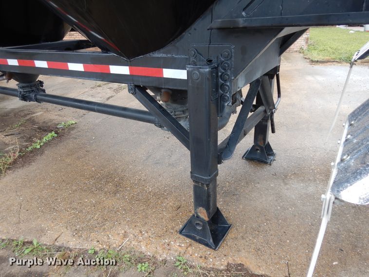 image for item DJ6666 2018 Nexa TP pneumatic dry bulk trailer