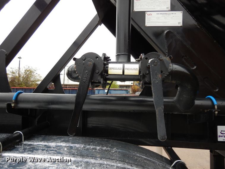 image for item DJ6666 2018 Nexa TP pneumatic dry bulk trailer