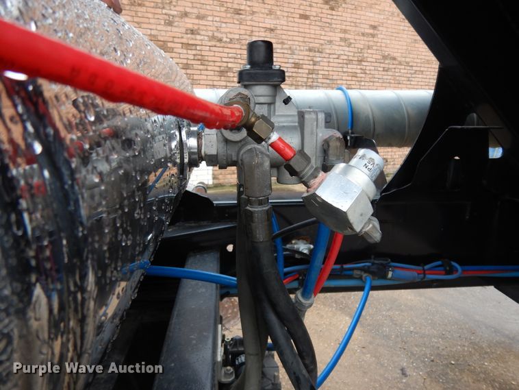 image for item DJ6666 2018 Nexa TP pneumatic dry bulk trailer