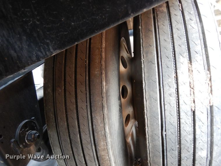 image for item DJ6666 2018 Nexa TP pneumatic dry bulk trailer