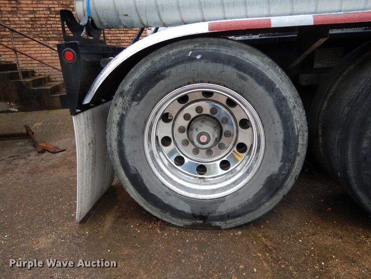 image for item DJ6666 2018 Nexa TP pneumatic dry bulk trailer