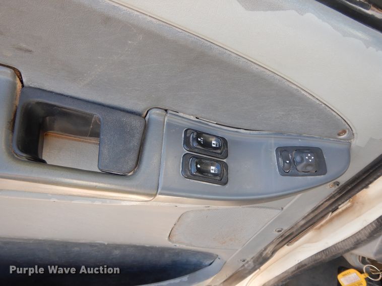 image for item DJ6678 2007 Freightliner Columbia  semi truck