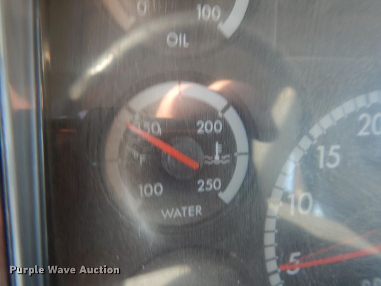 image for item DJ6678 2007 Freightliner Columbia  semi truck