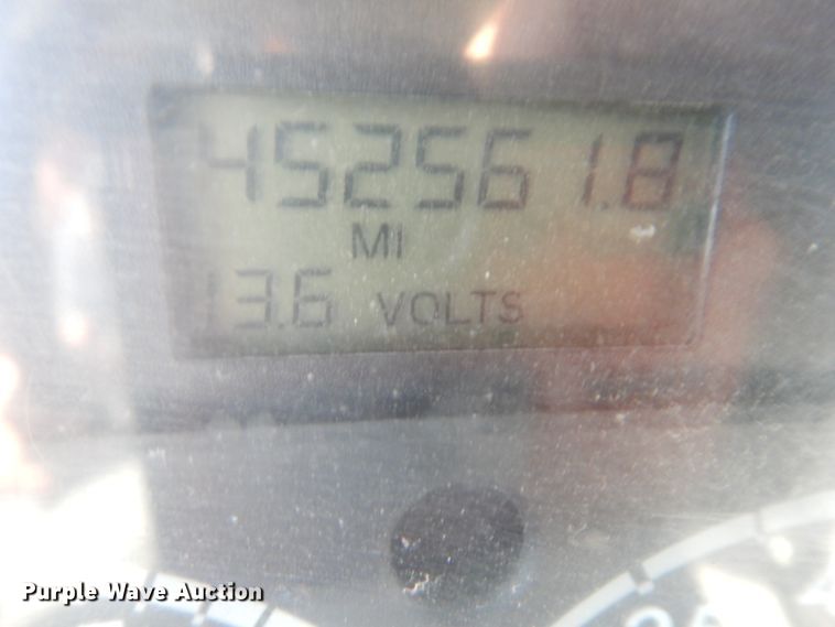 image for item DJ6678 2007 Freightliner Columbia  semi truck