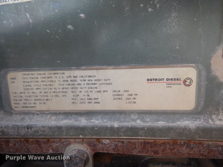 image for item DJ6678 2007 Freightliner Columbia  semi truck