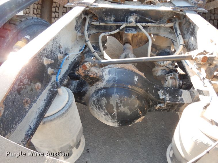 image for item DJ6678 2007 Freightliner Columbia  semi truck