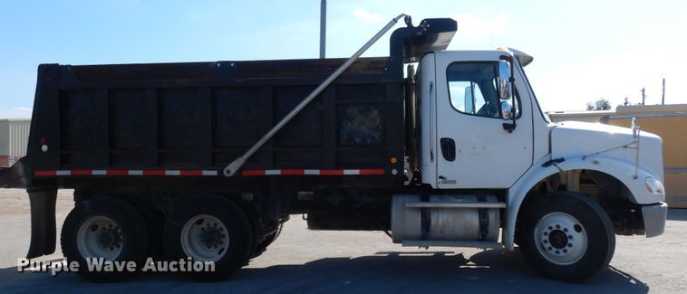 image for item DJ6680 2007 Freightliner Business Class M2  dump truck