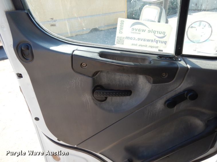 image for item DJ6680 2007 Freightliner Business Class M2  dump truck