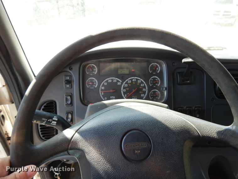 image for item DJ6680 2007 Freightliner Business Class M2  dump truck