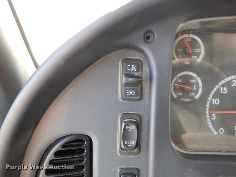 image for item DJ6680 2007 Freightliner Business Class M2  dump truck