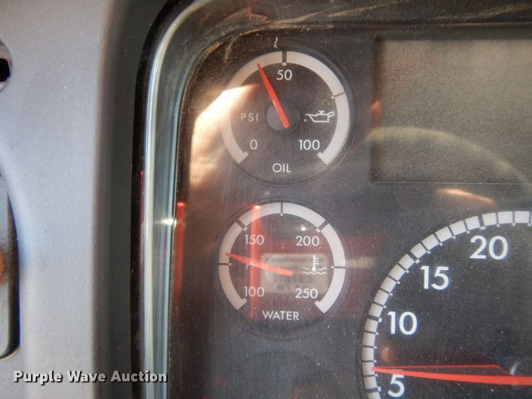 image for item DJ6680 2007 Freightliner Business Class M2  dump truck