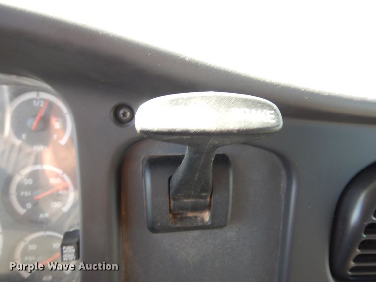 image for item DJ6680 2007 Freightliner Business Class M2  dump truck