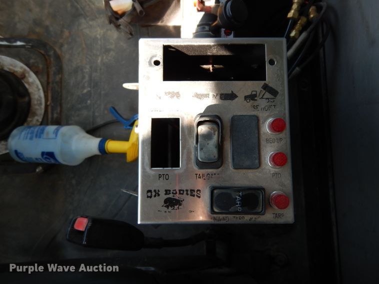 image for item DJ6680 2007 Freightliner Business Class M2  dump truck