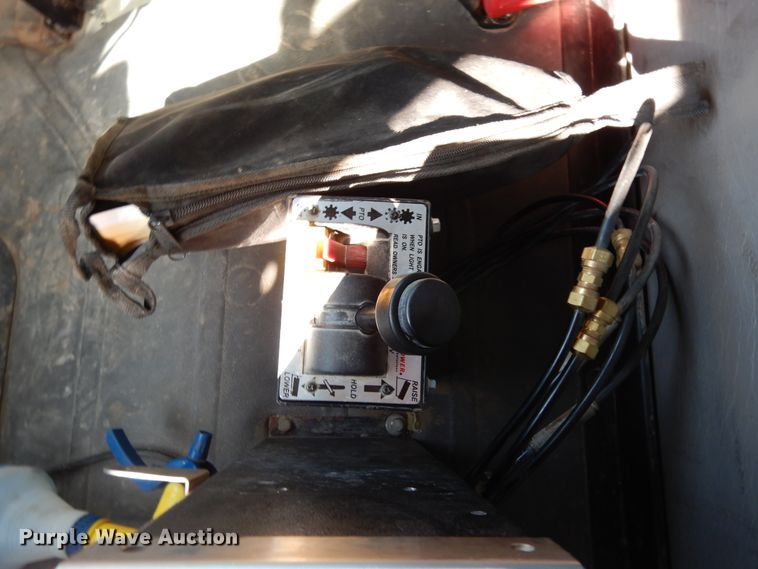 image for item DJ6680 2007 Freightliner Business Class M2  dump truck