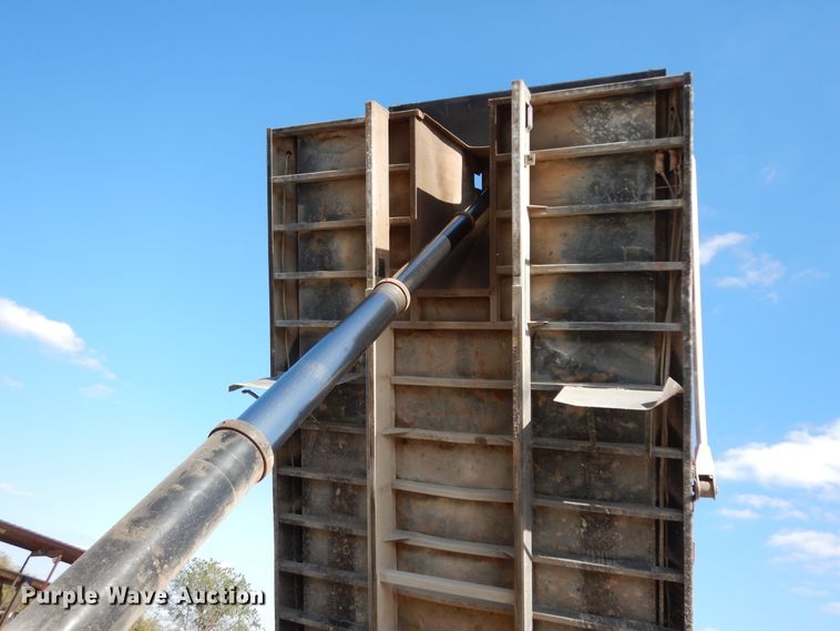 image for item DJ6680 2007 Freightliner Business Class M2  dump truck