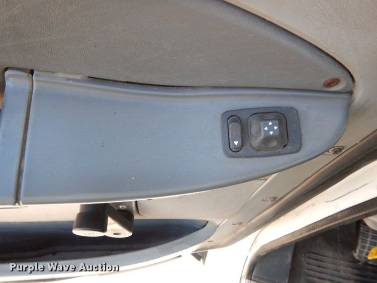 image for item DJ6681 2006 Freightliner Columbia  semi truck