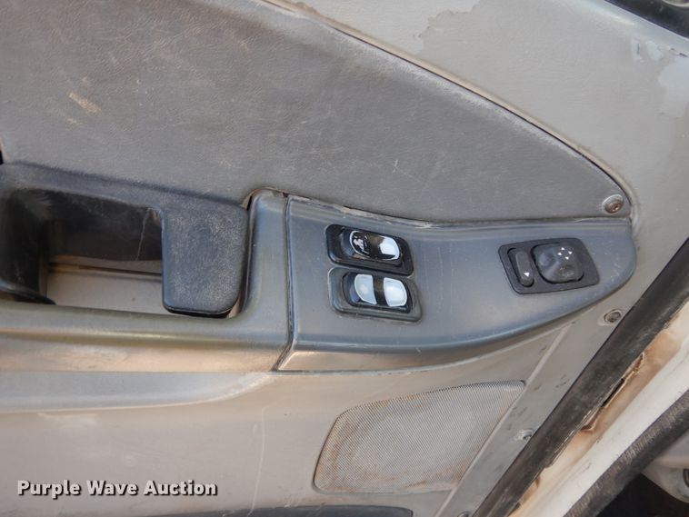 image for item DJ6682 2007 Freightliner Columbia  semi truck