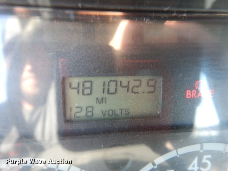 image for item DJ6682 2007 Freightliner Columbia  semi truck