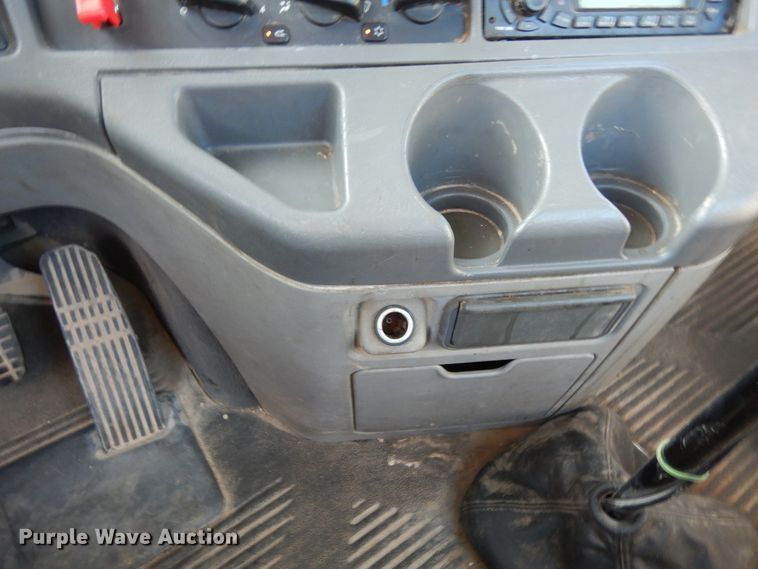 image for item DJ6682 2007 Freightliner Columbia  semi truck