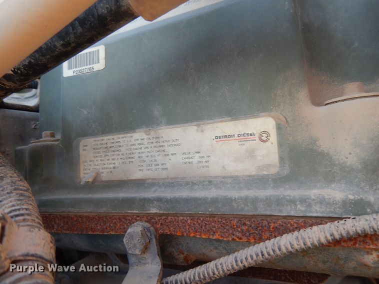 image for item DJ6682 2007 Freightliner Columbia  semi truck