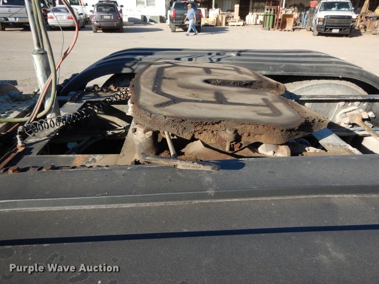 image for item DJ6682 2007 Freightliner Columbia  semi truck