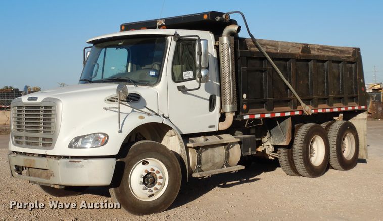 image for item DJ6683 2006 Freightliner Business Class M2  dump truck