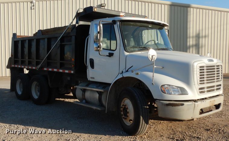 image for item DJ6683 2006 Freightliner Business Class M2  dump truck