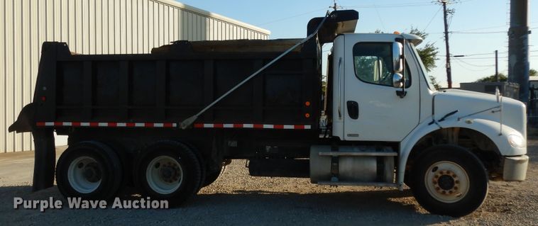 image for item DJ6683 2006 Freightliner Business Class M2  dump truck