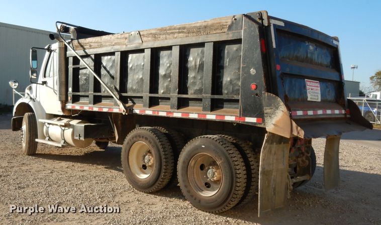 image for item DJ6683 2006 Freightliner Business Class M2  dump truck