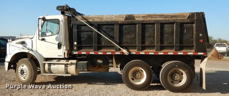 image for item DJ6683 2006 Freightliner Business Class M2  dump truck