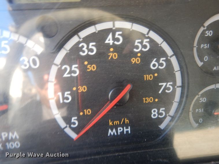 image for item DJ6683 2006 Freightliner Business Class M2  dump truck