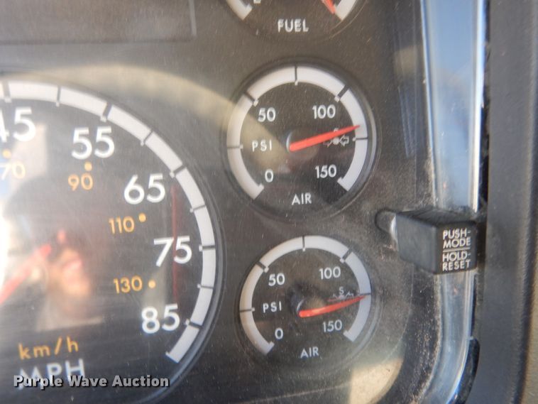 image for item DJ6683 2006 Freightliner Business Class M2  dump truck