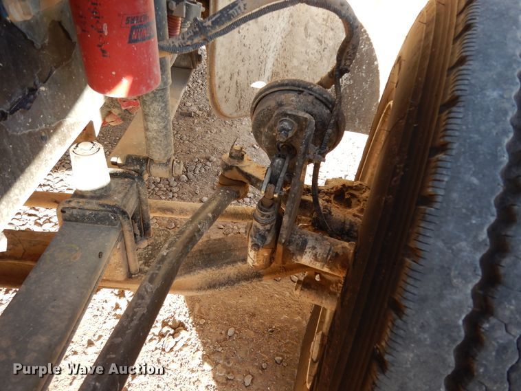 image for item DJ6683 2006 Freightliner Business Class M2  dump truck