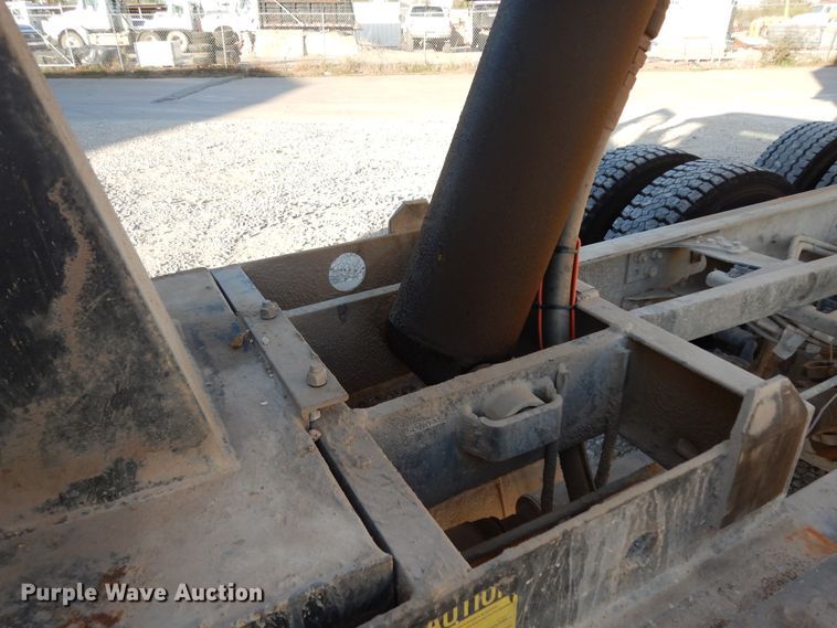 image for item DJ6683 2006 Freightliner Business Class M2  dump truck