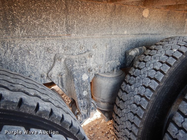 image for item DJ6683 2006 Freightliner Business Class M2  dump truck