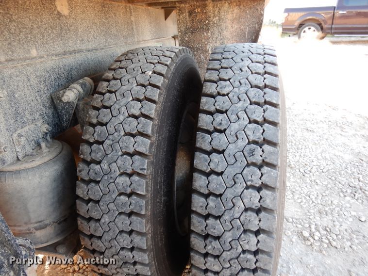 image for item DJ6683 2006 Freightliner Business Class M2  dump truck