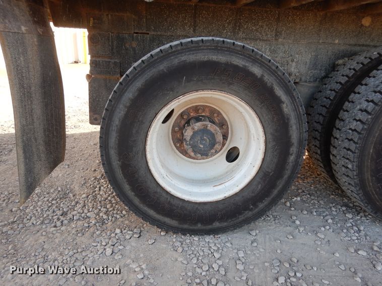 image for item DJ6683 2006 Freightliner Business Class M2  dump truck