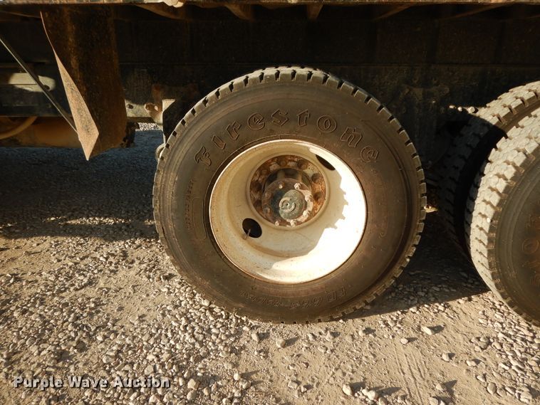 image for item DJ6683 2006 Freightliner Business Class M2  dump truck
