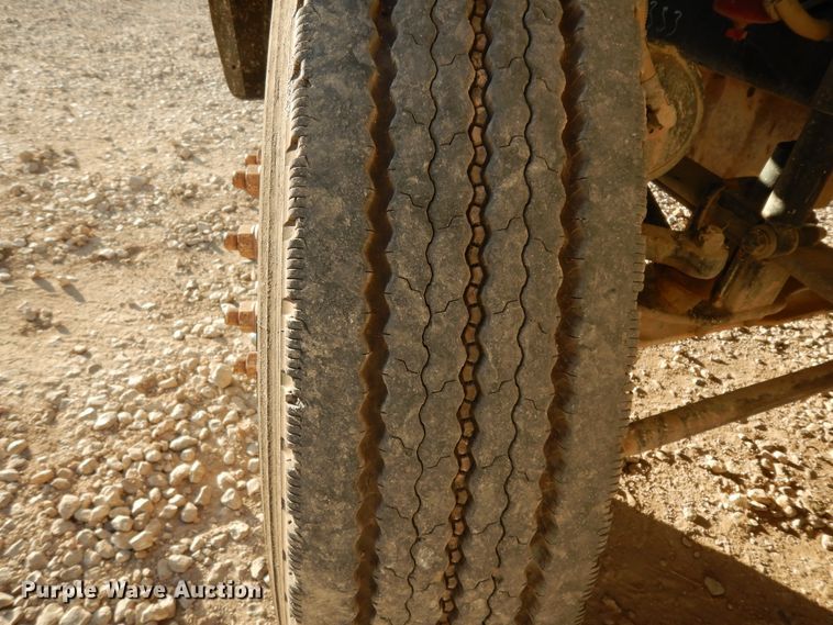 image for item DJ6683 2006 Freightliner Business Class M2  dump truck