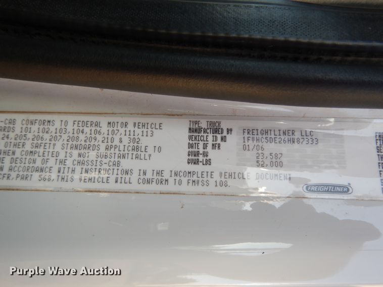 image for item DJ6683 2006 Freightliner Business Class M2  dump truck